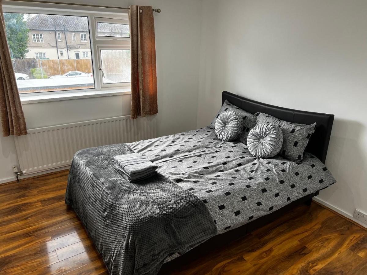 Good Priced Single Rooms In Hayes Northolt  Extérieur photo