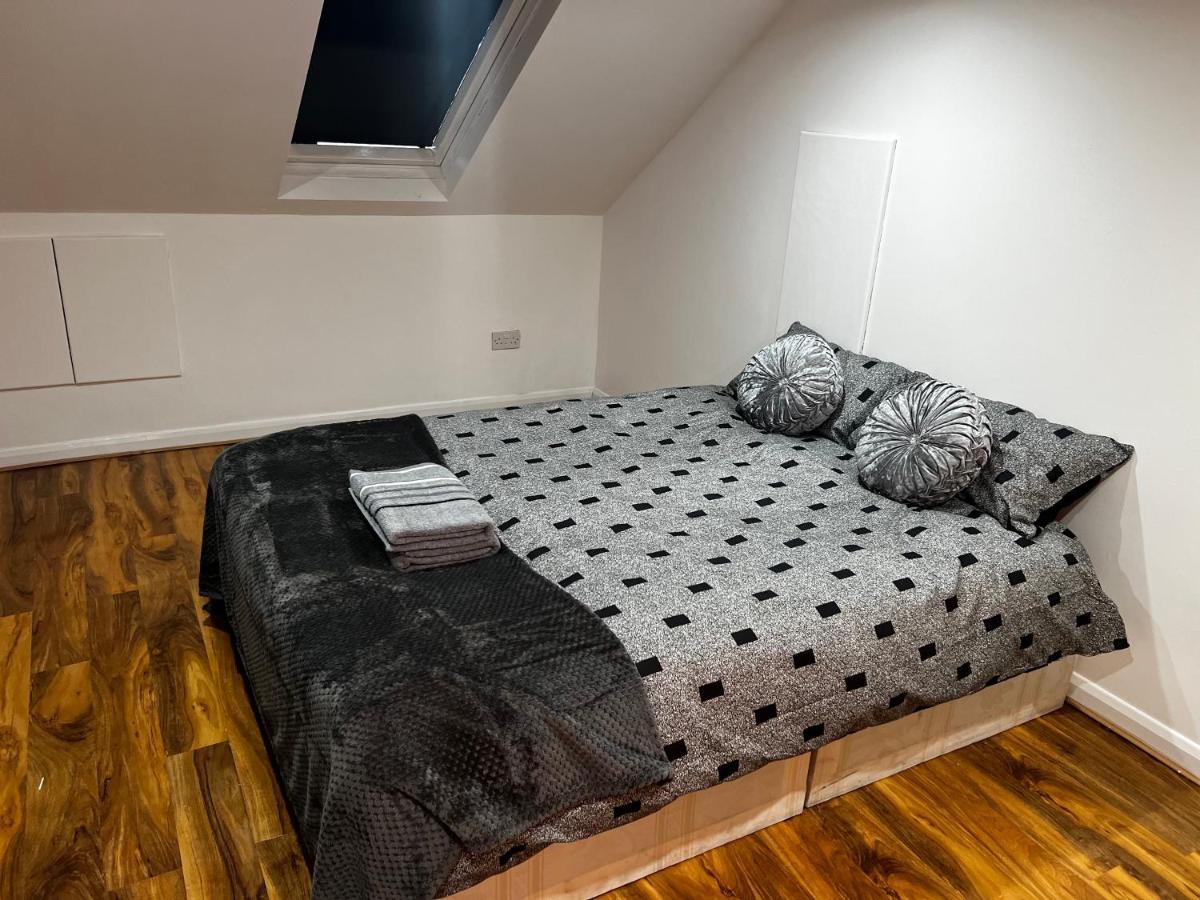 Good Priced Single Rooms In Hayes Northolt  Extérieur photo